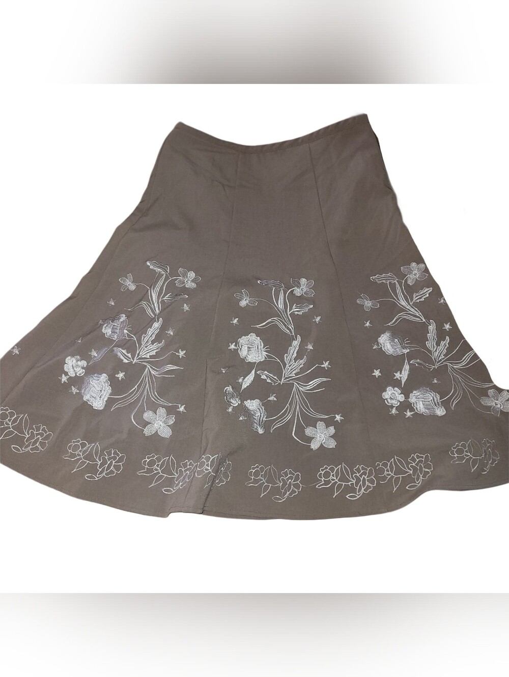 Jessica Light Brown A-line Skirt With Embroidered Floral Detailing Size 6